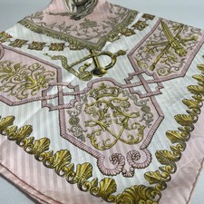 Foulard Hermès plissé Carré