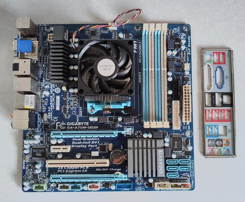 Carte mère atx gigabyte - mère,