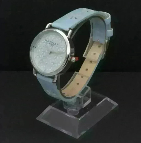 Naf montre - ©, femme