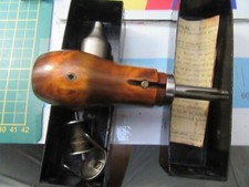 OUTIL DE CORDONNIER BOURRELIER SELLIER AVEC POINÇON ET BOBINES DE FIL