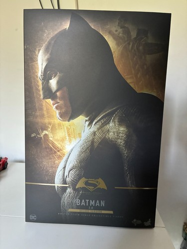 Hot toys mms732 batman - 1/6,