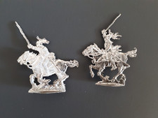 Petits soldats Plats en étain