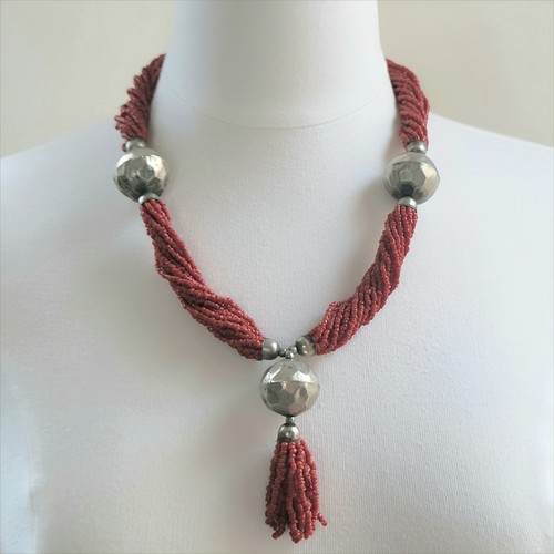 Collier perles rocaille - de,