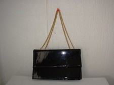 Pochette vernie noire Petit
