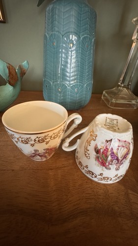 Tasses moka en porcelaine - ,