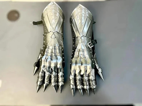 Gants gantelet médiévaux - de,