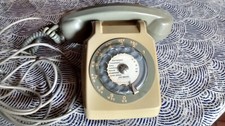  Ancien  Téléphone à Cadran