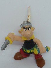 ANCIENNE FIGURINE PVC PLASTIQUE ASTERIX  * GLAIVE MANQUE UNE AILE AU CASQUE