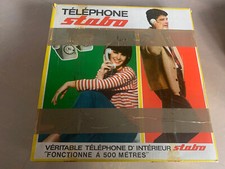 ancien téléphone vintage