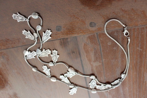 Grand collier main fatma - main,