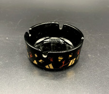 Cendrier publicitaire Benson & Hedges noir