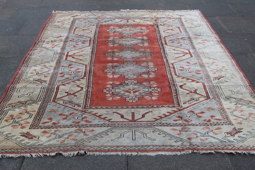 Tapis oriental laine foncé - tapis, en