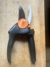 Sécateur fiskars poignée - a,