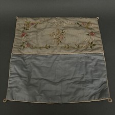 Carré de tissu en soie