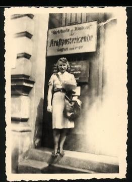 Photographie jeune facteur - , /