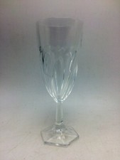 Flute a champagne coupe Cristal d'Arques modele Tornade (petit defaut) n°2