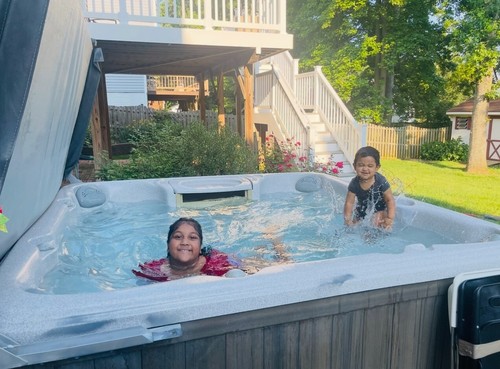 Jacuzzi hot tub spa 500 - 500, gallon