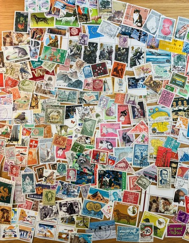 Lot 200 timbres monde - timbres,