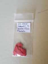 Coeurs découpés pour