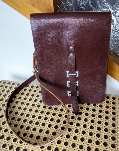 Sacoche porte carte cuir - sacoche,