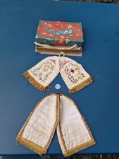 Deux anciens voiles de calice voir photos