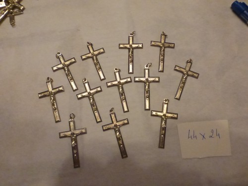 Lot croix ancienne - 12,