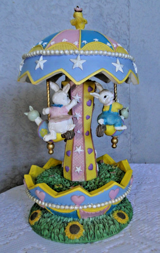Boite musique carrousel - à,