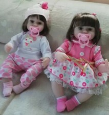 Poupée reborn 42 cm corps souple Mon premier bébé avec tétine aimantée 