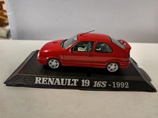 1/43 RENAULT 19 16S ROUGE 1982 UH SUR SOCLE