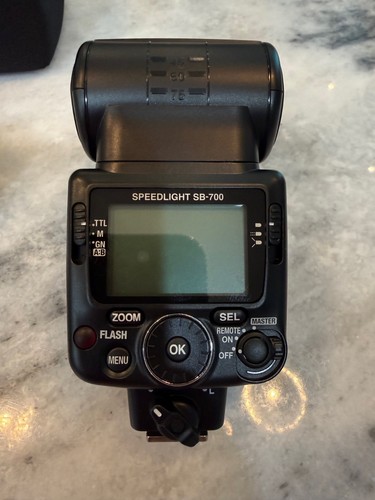 Nikon 700 speedlight flash - nikon,