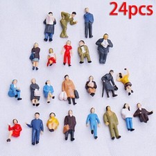 24 pi��ces figurines