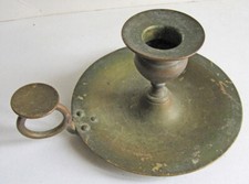 BOUGEOIR DE TABLE, en bronze. 19° siècle.