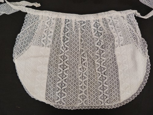 Tablier ancien coton brodé - ancien, en