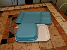 TUPPERWARE  PLATEAU REPAS COMPARTIMENT+ ASSIETTE AVEC COUVERCLE