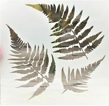 POCHOIR PLASTIQUE 13*13cm : feuilles (05)