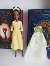 Poupée Tiana en serveuse robe jaune waitress dress The Princess and the Frog