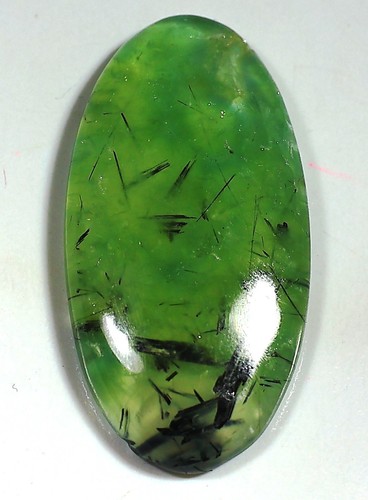 Cabochon ovale préhnite vert