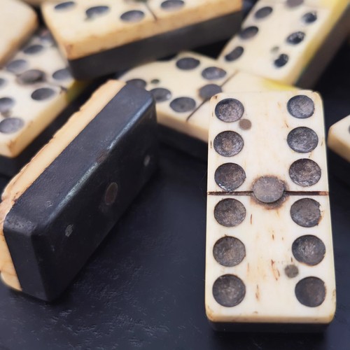 Jeux dominos ancien et - ancien,