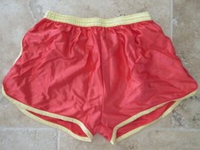 Short NYLON vintage sport polyamide rouge jaune années 80 3 M