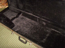 COSTAUD : Etui pour guitare basse / intérieur très doux style peluche / vlours