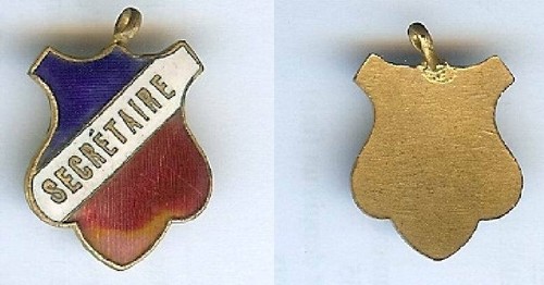 Boutonnière association - -,