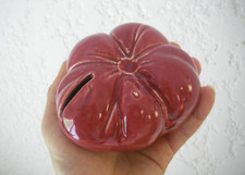 ancienne TIRELIRE à casser en céramique tomate coeur de boeuf saint clément