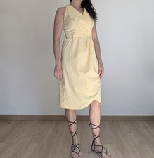 Robe Portefeuille Jaune Pastel