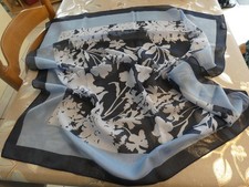 NEUF Foulard Carré TED LAPIDUS Femme VINTAGE Motif floral Bleu