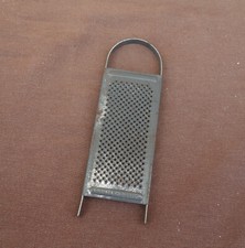 ancienne petite rape à