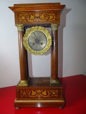 Pendule portique époque