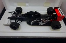 AUTOart 1/18 McLaren Honda MP