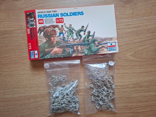 Esci russian soldiers - esci,
