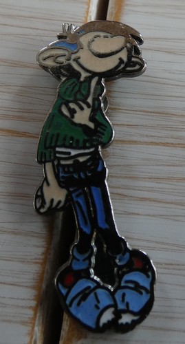 Beau pin gaston lagaffe - pin's, bd
