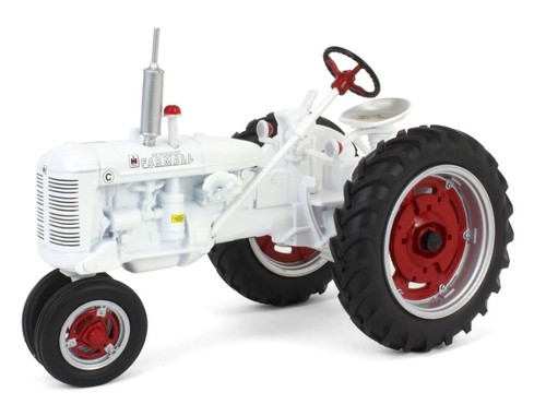 Ertl farmall demonstrator - c,